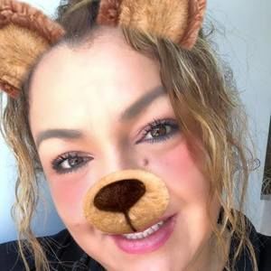 Meet your Posher, Janeth